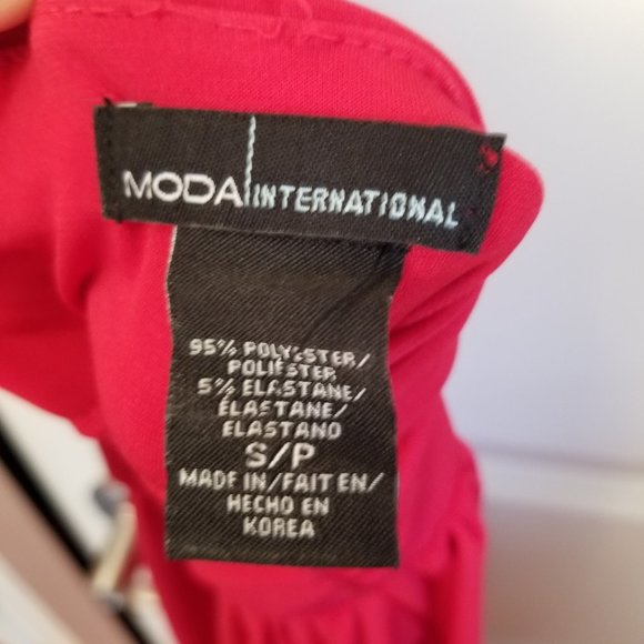 Victoria's Secret (MODA Int'l) Red Marilyn Monroe style Halter Dress Sma… - Picture 7 of 9